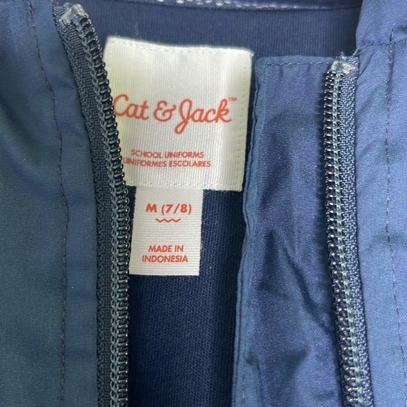 Cat and Jack Solid Navy Rain Jacket Size 7/8 - Picture 2 of 2